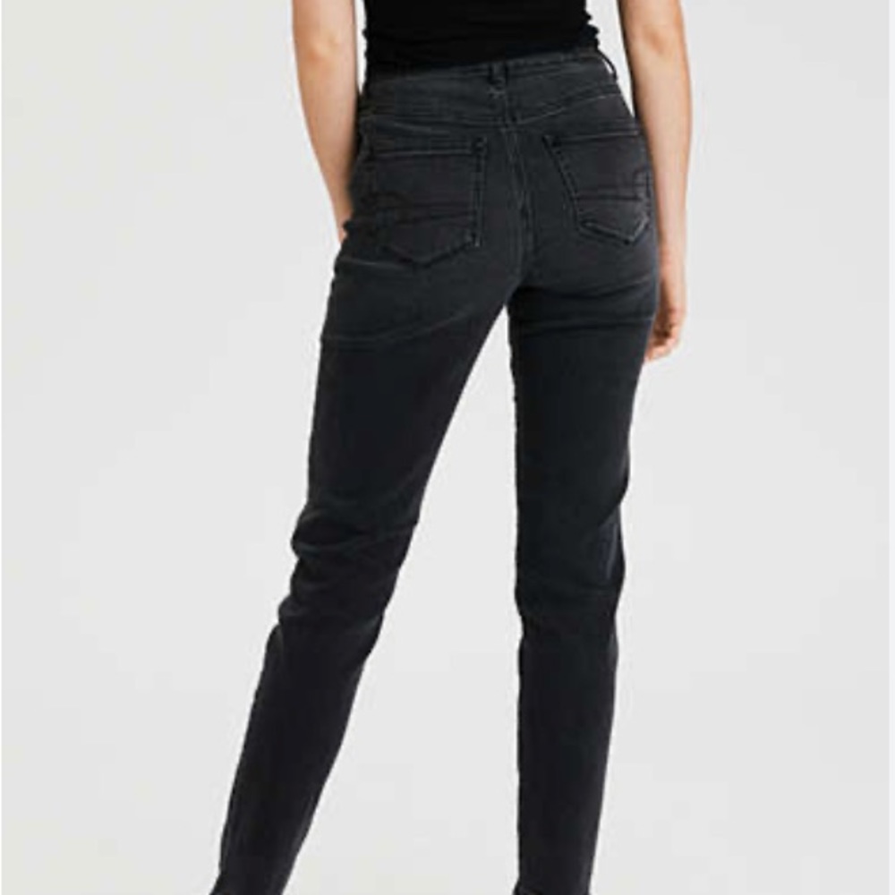 American Eagle black frayed bottoms jeans